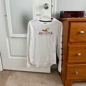 Medium Hollister top
